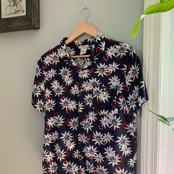 Quiksilver camp shirt small women’s - Picture 1 of 3